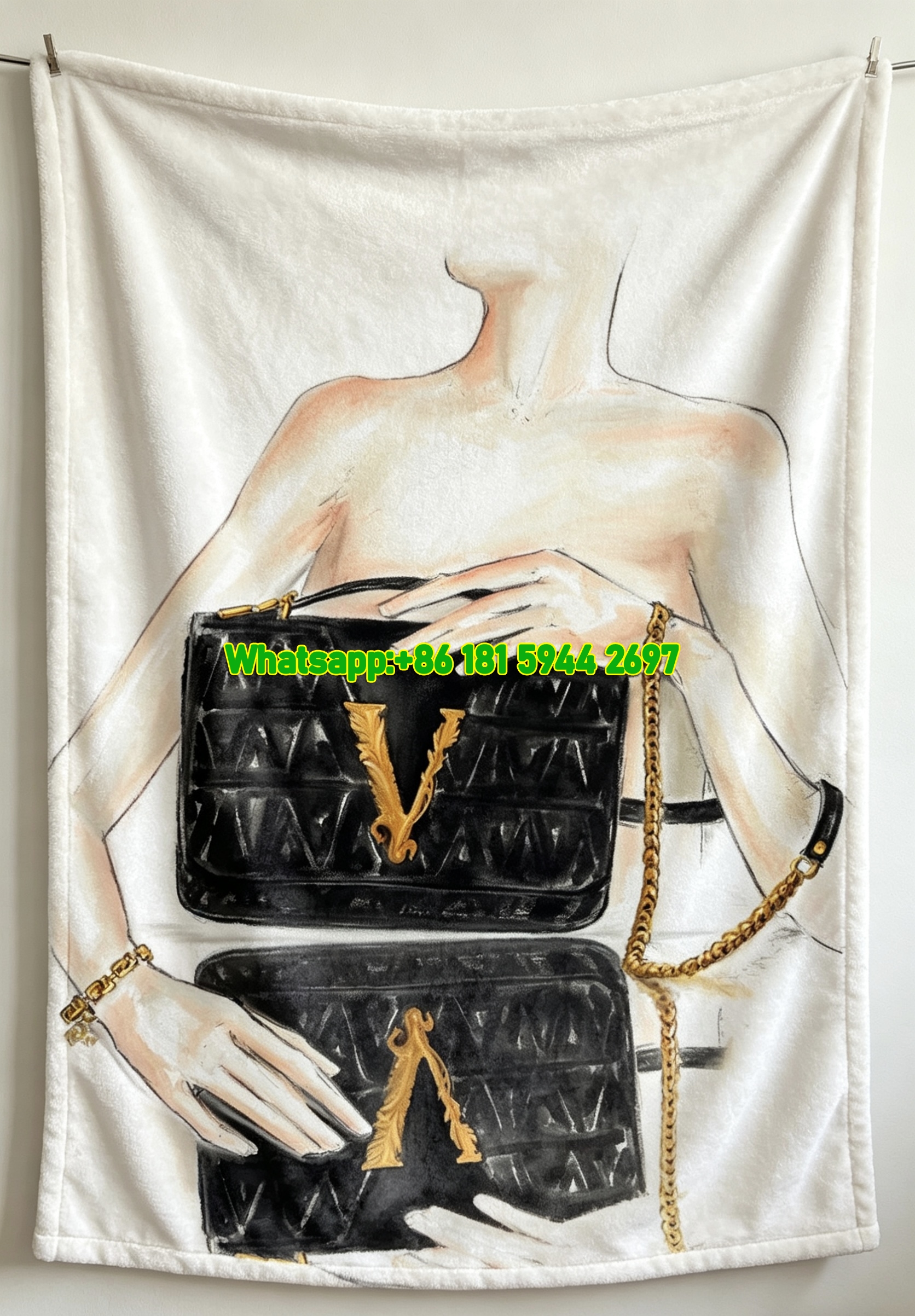 Versace Black Gold V Logo Handbag Print Flannel Throw Blanket Luxury Sofa Cover Blanket IMG_1692